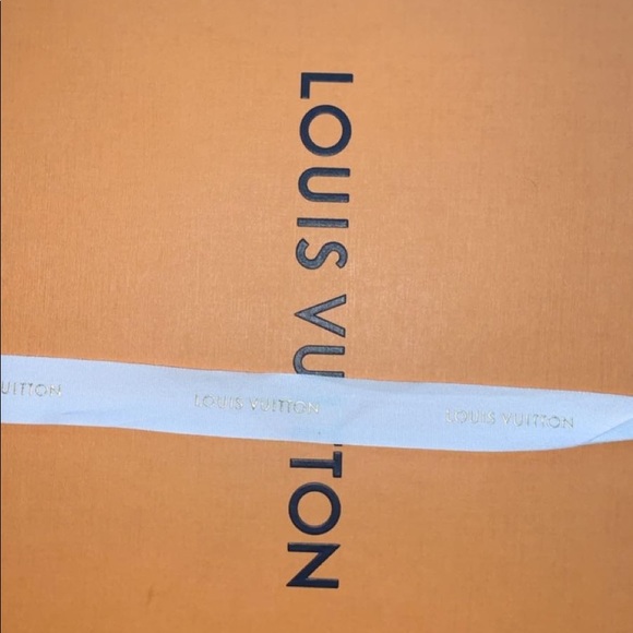 LouisVuitton 2017/18 black monogram sneaker Size8 - Picture 6 of 6